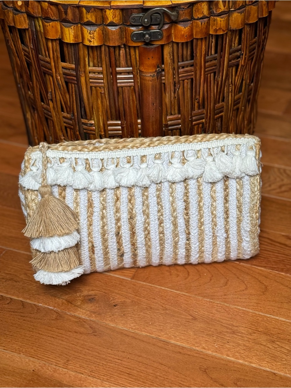 Shiraleah Mare Woven Striped Tassel Straw Clutch in Natural Tan Jute & Ivory